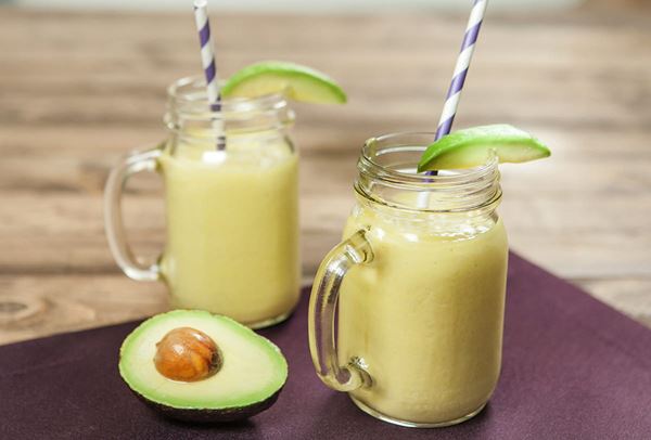 Avocado and Coconut Refresher Smoothie Avocado and Coconut Refresher Smoothie