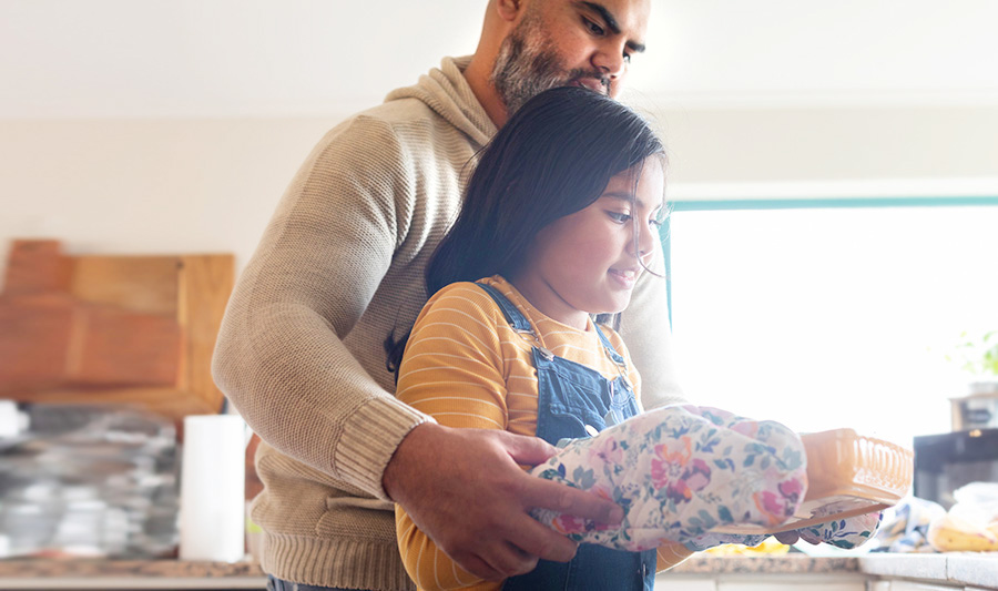 father daughter cooking father daughter cooking